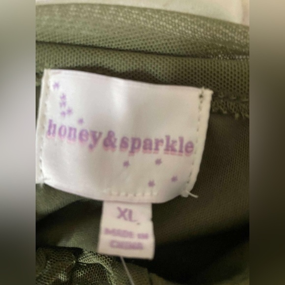 Stylish Olive Green Ruched Blouse - Picture 6 of 6